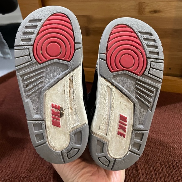 Nike Jordan Retro 3 - toddler size 7 - Picture 5 of 7